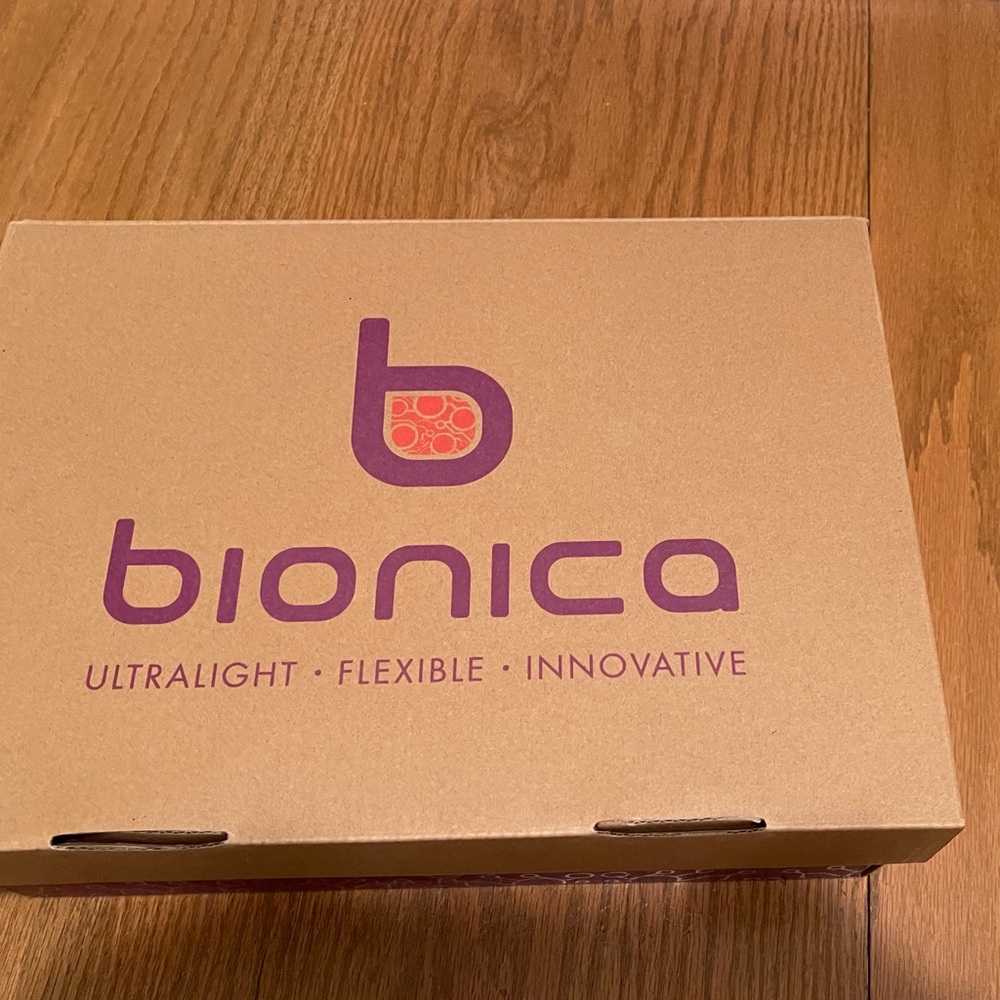 Bionica boots 🥾 NWT - Picture 4 of 6